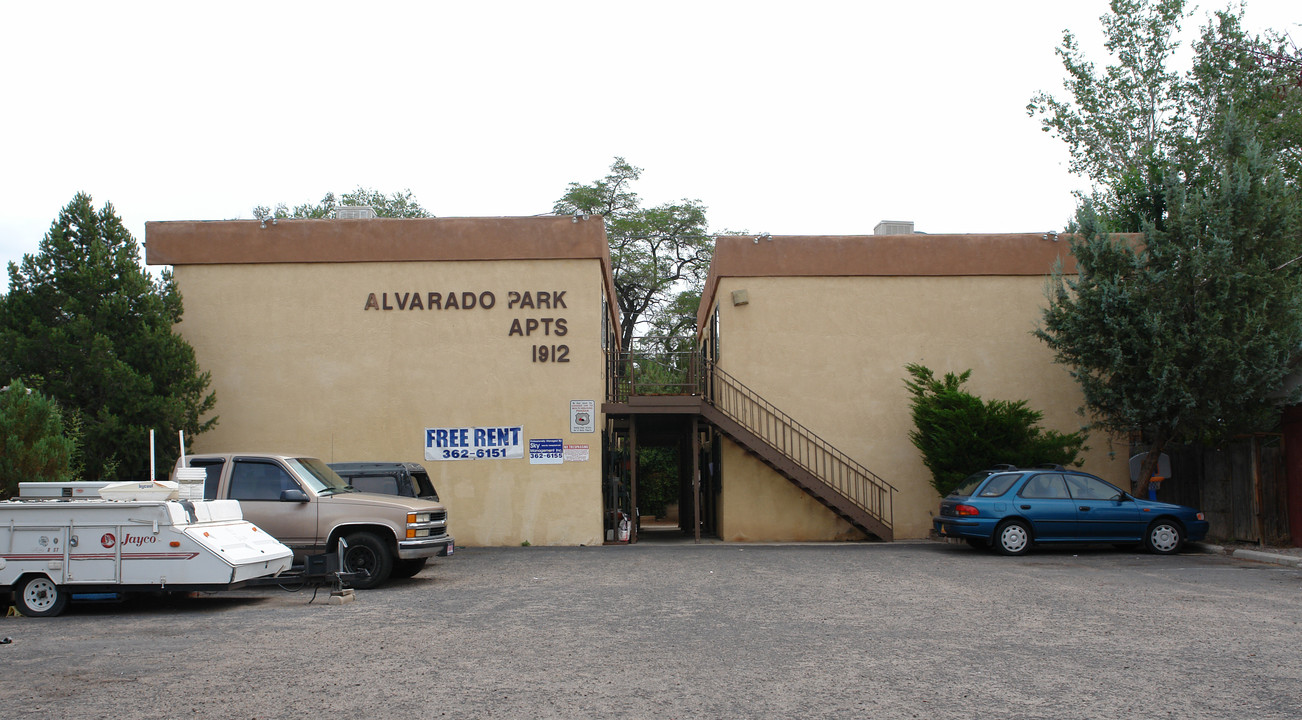 Alvarado Park Apartments in Albuquerque, NM - Building Photo