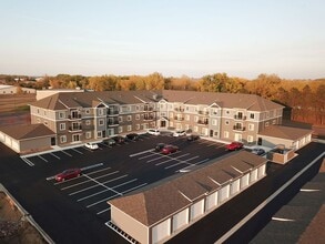 Lakeside Apartments in Windom, MN - Foto de edificio - Building Photo