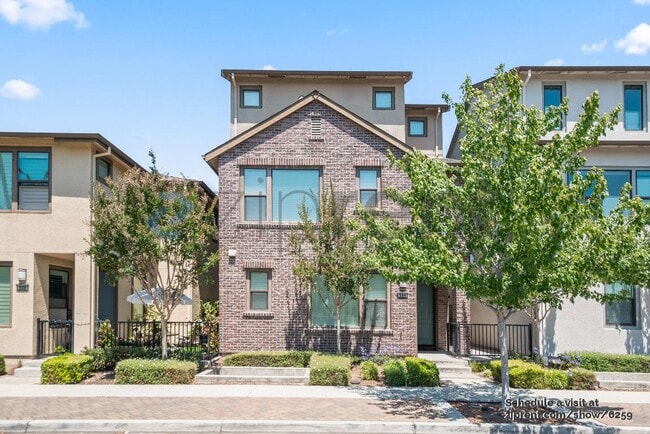 property at 504 Palmer Ave