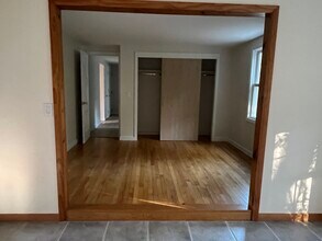 118 Putnam Rd, Unit 1st floor in Pomfret Center, CT - Building Photo - Building Photo