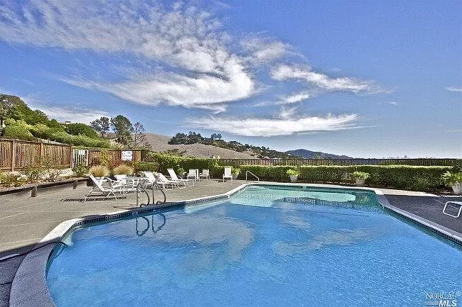 28 Marinero Cir in Tiburon, CA - Building Photo