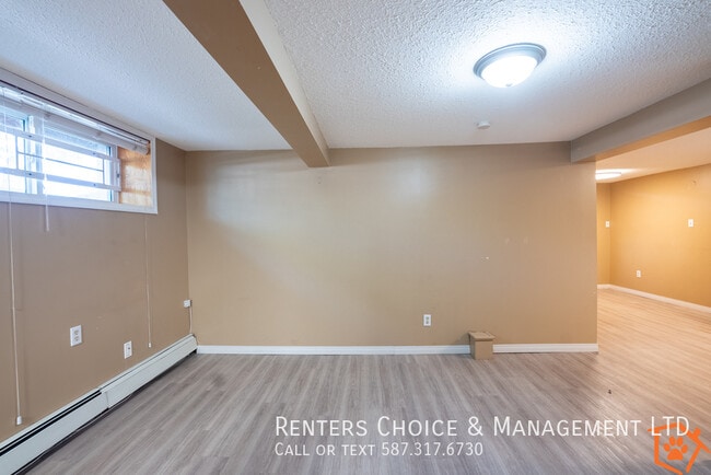 Basement Unit With Onsite Laundry, Close t in Medicine Hat, AB - Building Photo - Building Photo