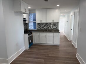 329 Elizabeth Ave, Unit 3 in Newark, NJ - Building Photo - Building Photo