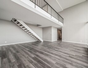 1000 Urlin Ave in Grandview Heights, OH - Foto de edificio - Building Photo