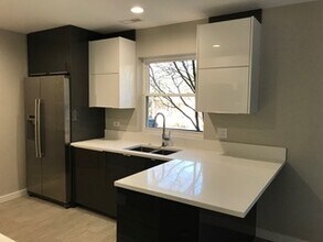 805 Blackhawk Ln in Riverwoods, IL - Building Photo - Building Photo