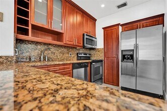 437 Swan Ave in Miami Springs, FL - Building Photo - Building Photo