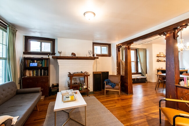 property at 4511 Iroquois Ave