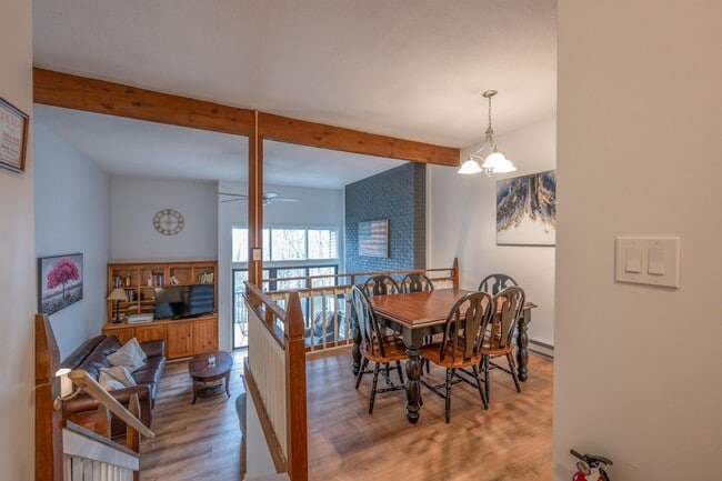 1221 Baker Turn, Unit 1D in Hartford, VT - Building Photo - Building Photo