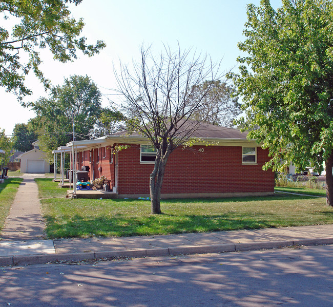 575 N Locust St in Dayton, OH - Foto de edificio - Building Photo