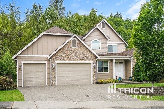 property at 10804 174th Ave E