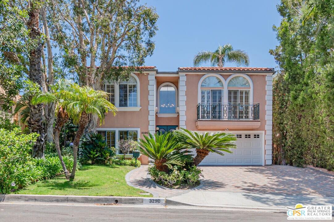 3290 Malcolm Ave in Los Angeles, CA - Building Photo