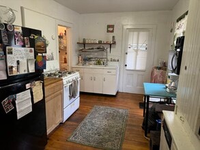 69 Saint John Ave, Unit 2R in Binghamton, NY - Building Photo - Building Photo