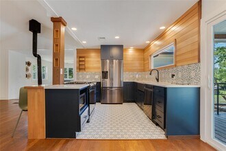 180 Kingsway Dr in Wimberley, TX - Building Photo - Building Photo
