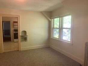 454 Summit Ave in Eau Claire, WI - Building Photo - Building Photo