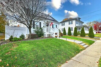 40 Hazelwood Ave in Milford, CT - Building Photo - Building Photo