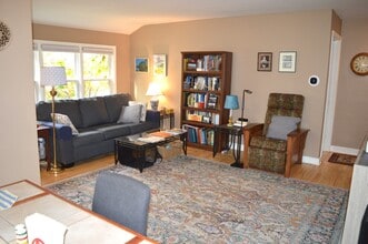 509 Caromar Dr in Madison, WI - Building Photo - Building Photo