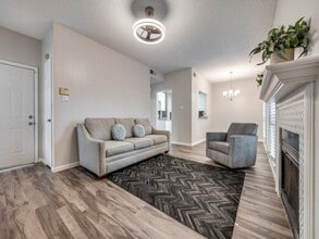 1603 Marsh Ln, Unit 308 in Carrollton, TX - Building Photo - Building Photo
