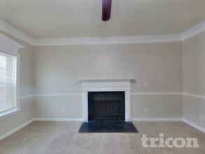 130 Nowell Dr, Unit 1213 Lafayette in Fairburn, GA - Foto de edificio - Building Photo