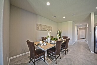 8515 Ideal Dr in Rosharon, TX - Building Photo - Building Photo