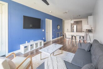 C2JX3W Tempe in Tempe, AZ - Building Photo - Building Photo