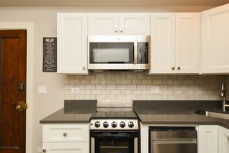 640 W Wrightwood Ave in Chicago, IL - Building Photo - Building Photo