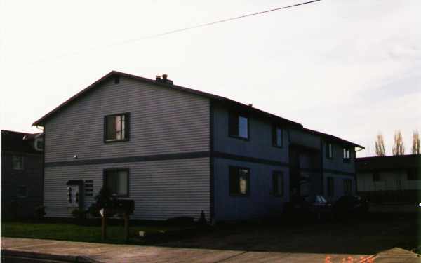 1612-1618 Wright Ave in Sumner, WA - Building Photo - Building Photo