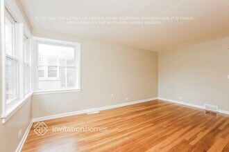 1624 Mulford St in Evanston, IL - Building Photo - Building Photo