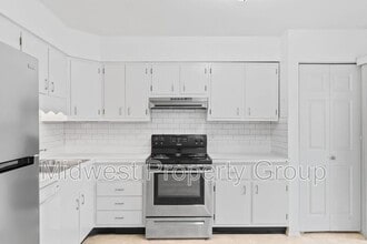 7409 Hazelcrest Dr in Hazelwood, MO - Building Photo - Building Photo