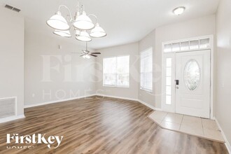 327 Cello St in Davenport, FL - Building Photo - Building Photo