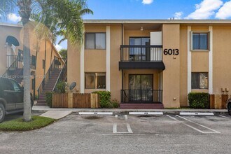 6013 10th Ave N in Greenacres, FL - Building Photo - Building Photo