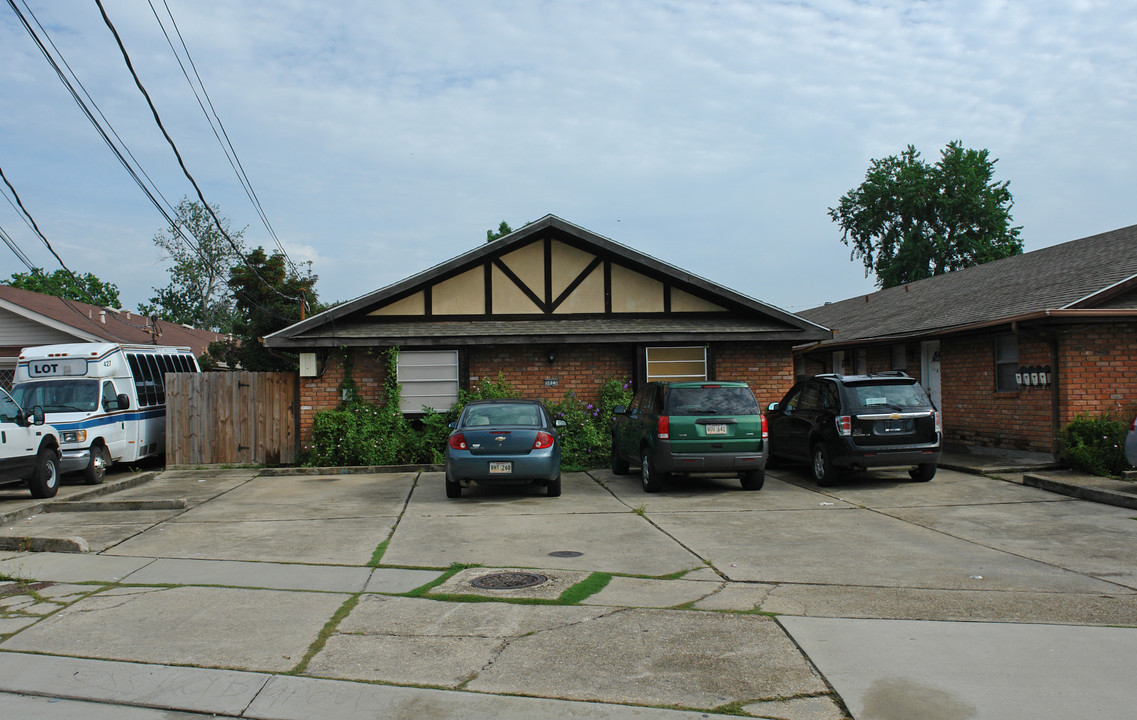 5023 Yale St in Metairie, LA - Building Photo