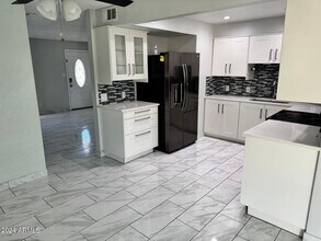 7209 W Luke Ave in Glendale, AZ - Building Photo - Building Photo