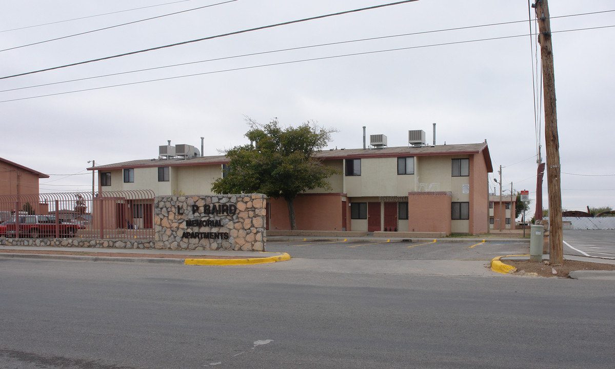 Baird Square in El Paso, TX - Foto de edificio