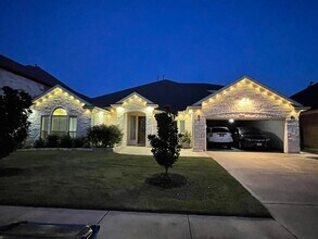 3014 Paseo de Charros in Leander, TX - Building Photo - Building Photo