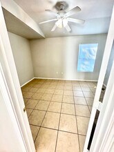 15315 Kamary Ln in San Antonio, TX - Foto de edificio - Building Photo