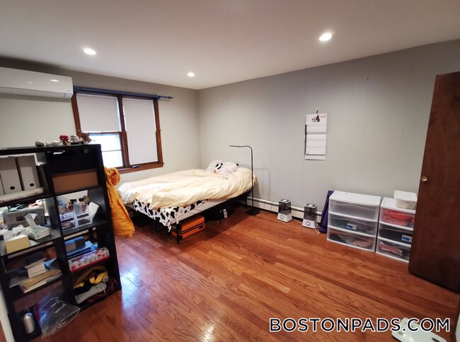 230 Brookline St in Cambridge, MA - Foto de edificio - Building Photo