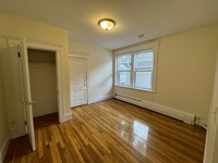 48 Inman St, Unit #23 in Cambridge, MA - Foto de edificio - Building Photo