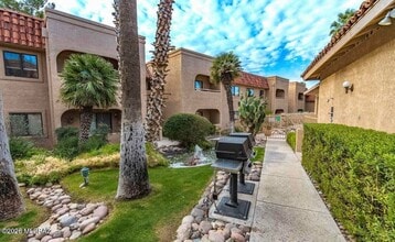 5750 N Camino Esplendora, Unit 239 in Tucson, AZ - Foto de edificio - Building Photo