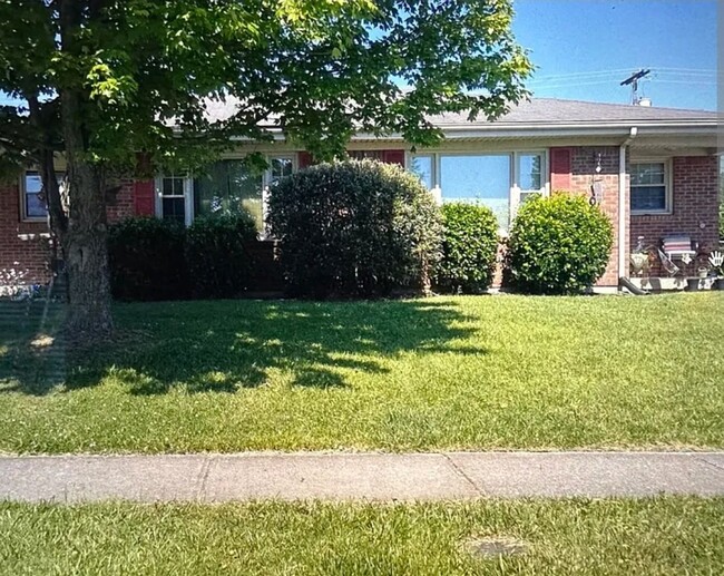 581 Eureka Springs Dr in Lexington, KY - Building Photo - Building Photo