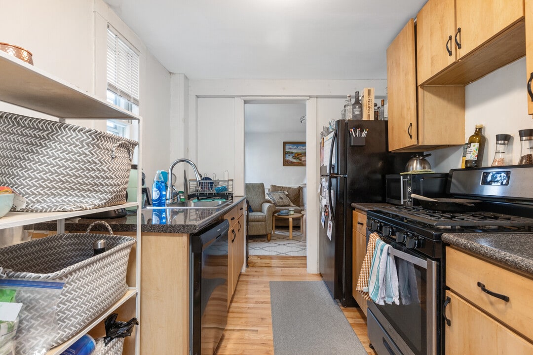 101 Summer St, Unit 1 in Somerville, MA - Foto de edificio