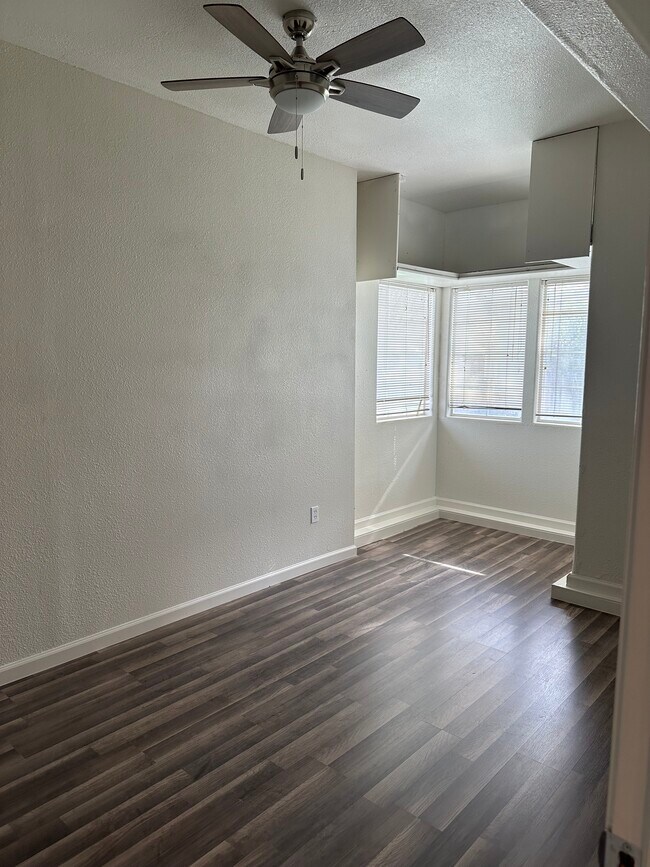 1809 Brooks Ct in Los Banos, CA - Building Photo - Building Photo