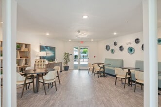 Princeton Grove in Crestview, FL - Foto de edificio - Building Photo