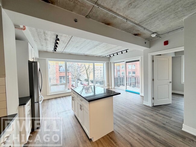 938 W Carmen Ave in Chicago, IL - Building Photo - Building Photo