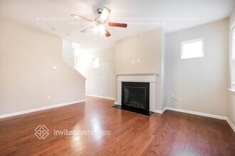 864 Lobdale Falls Dr in Lawrenceville, GA - Foto de edificio - Building Photo