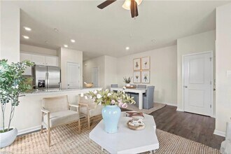 1568 Independence Blvd in Virginia Beach, VA - Building Photo - Building Photo