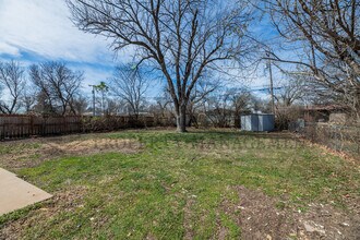 2239 S Millwood Ave in Wichita, KS - Building Photo - Building Photo