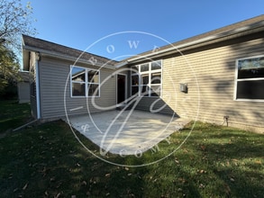 5328 Palisades Dr in Sylvania, OH - Building Photo - Building Photo