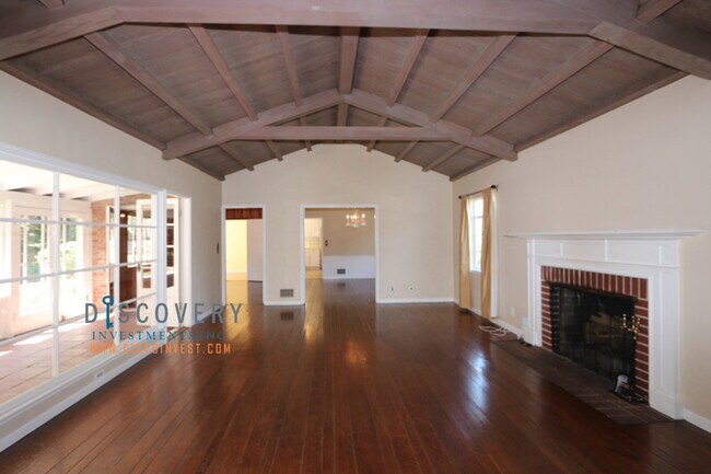 2373 Leimert Blvd in Oakland, CA - Building Photo - Building Photo