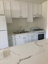 10535 National Blvd in Los Angeles, CA - Building Photo