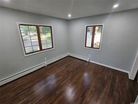 40 Seusing Blvd in Ronkonkoma, NY - Building Photo - Building Photo